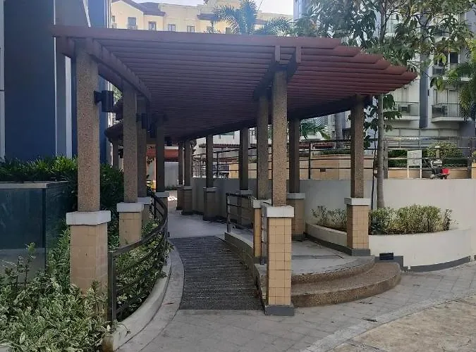 Palm Wood Condotel * マニラ市